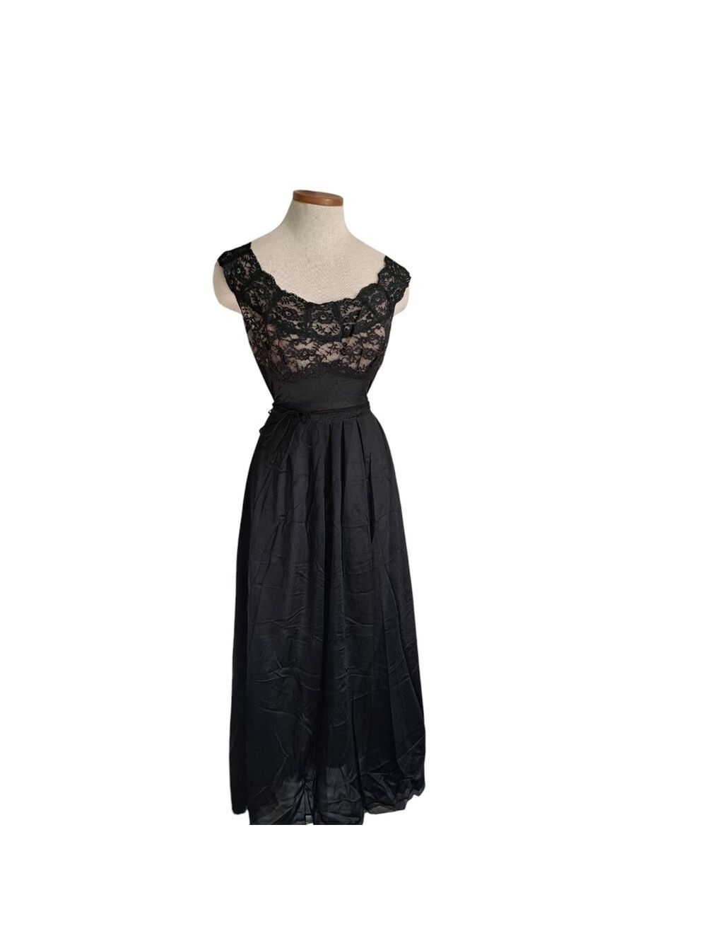 VTG Vanity Fair Hollywood Glam long Slip dress Lace Overlay mesh lined bodice 34